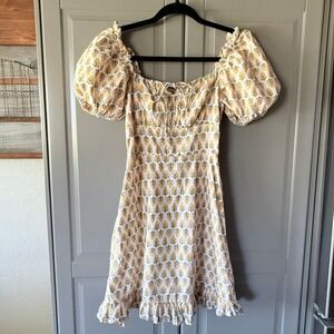 Dizzy Lizzy Women's Smocked Floral-Print Mini Dress, Yellow, S